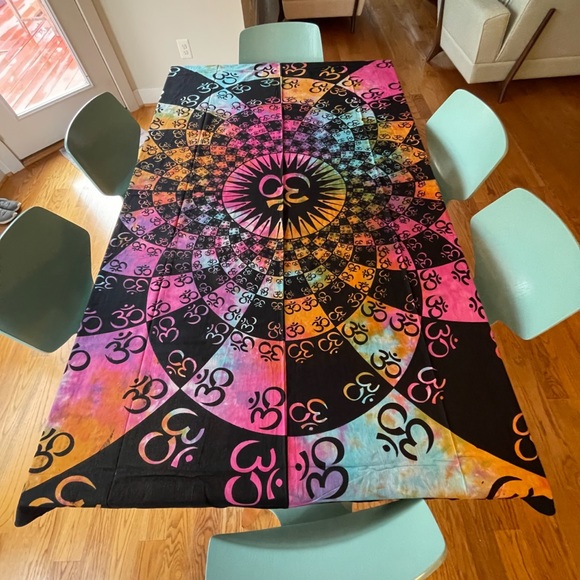 Tablecloth that can be used for a yoga, a meditation mat. Etc - Picture 3 of 6